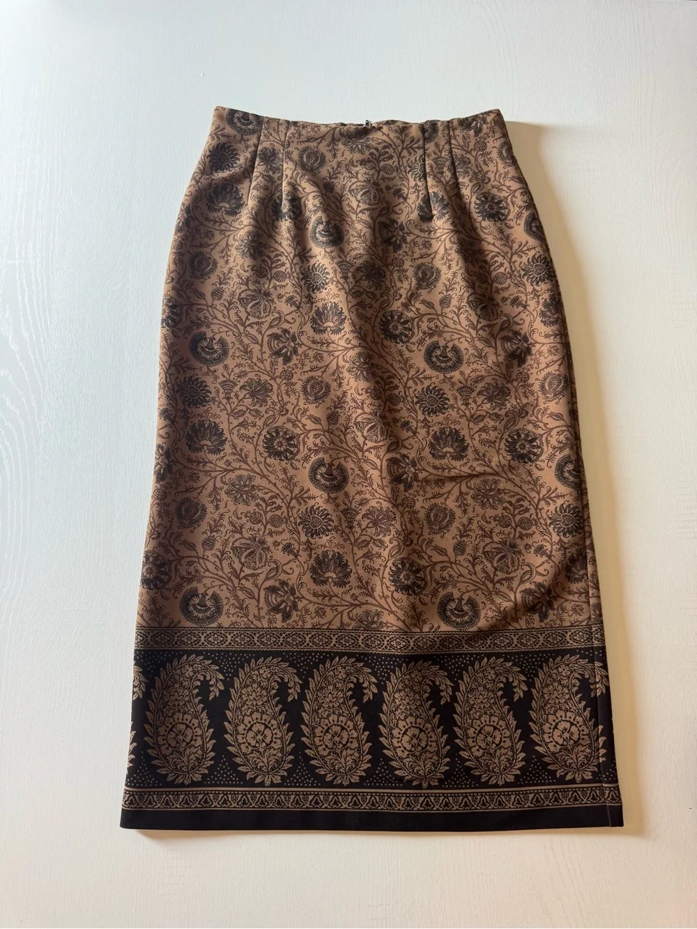 Vintage Briggs New York Brown Printed Pencil Skirt with Dark Border
